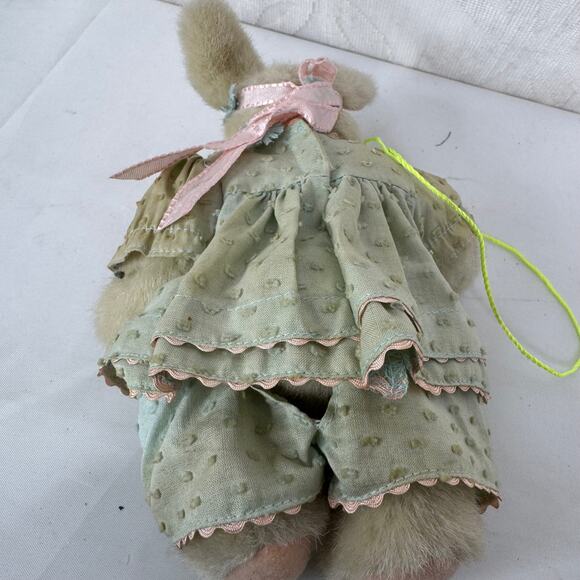 VTG 1990 Muffy Vanderbear Hoppy Vanderhare Flower Festival Bunny Plush - Picture 6 of 12